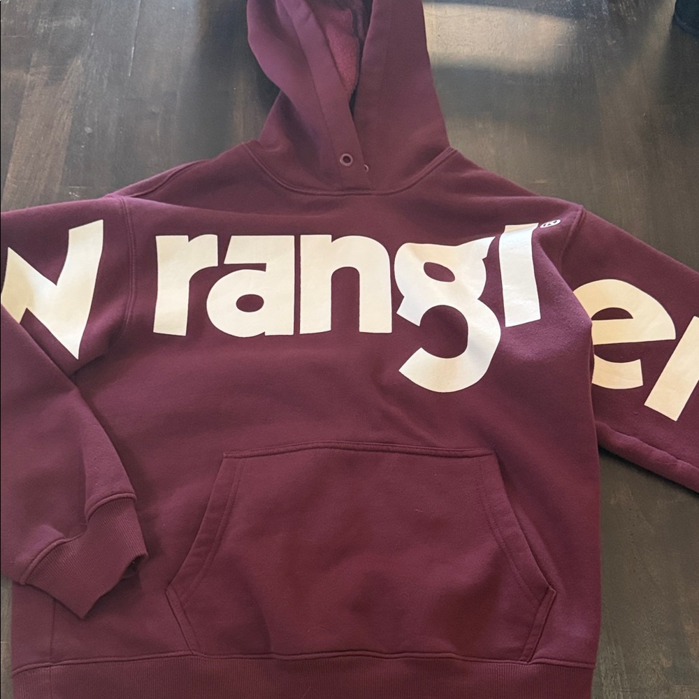Women's burgundy wrangler hoodie. Like new!